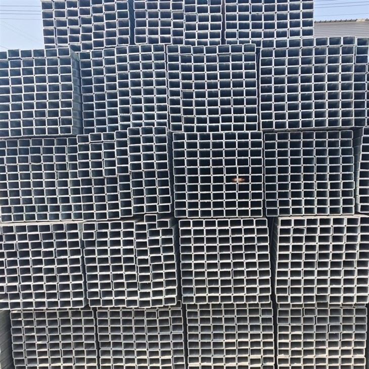 2x2 tsingitud nelinurkne toru